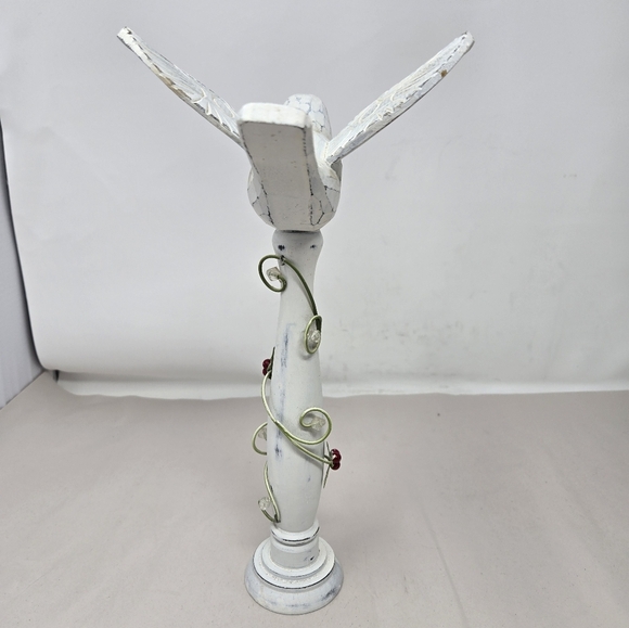 Bird In Flight Wood Look White Farmhouse Decor Distressed Painting 12.5x7x6 - Picture 2 of 13